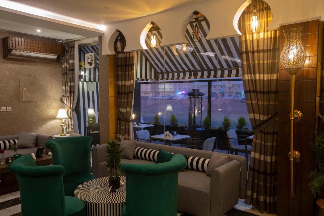 Olive Tree Hotel タブーク エクステリア 写真